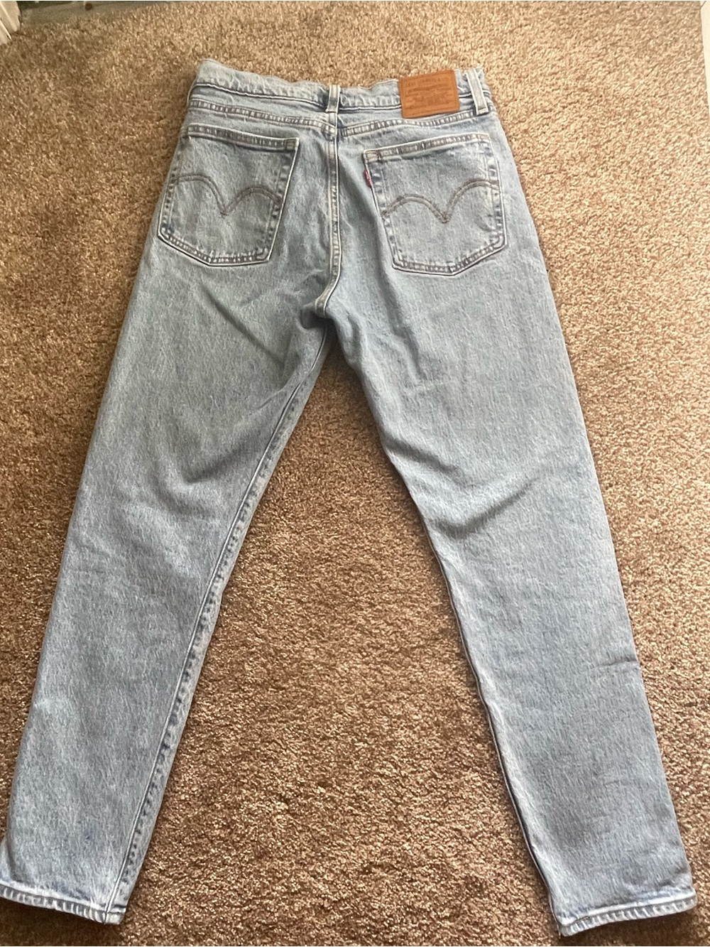 Levi's Light Wash Straight Leg Jeans - Picture 2 of 9